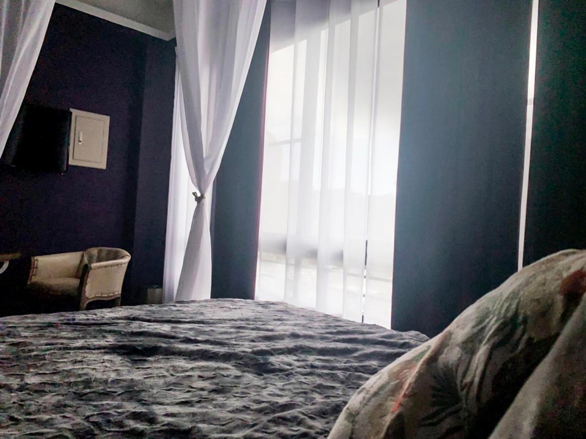 Light Luxury Apartment Apartment Taitung ภายนอก รูปภาพ